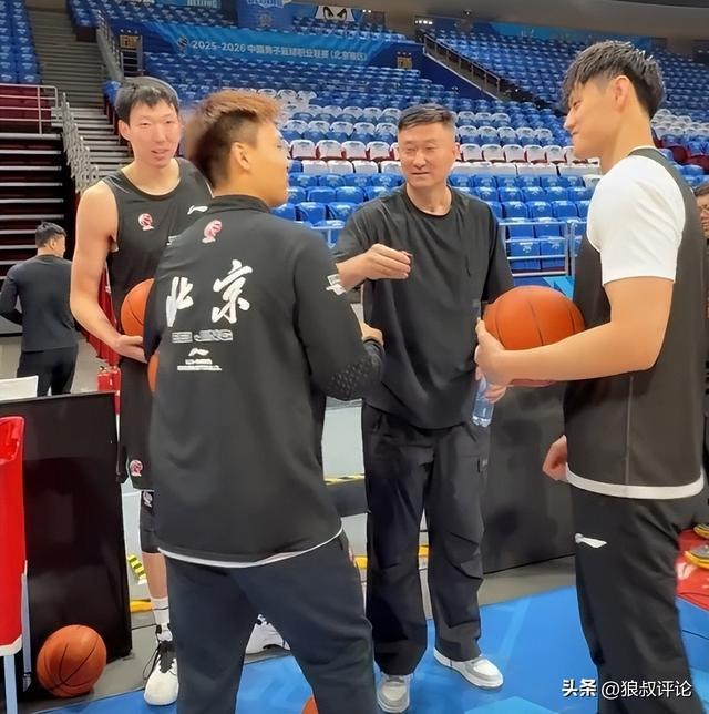 PG电子app下载-杜锋：北京投出56%三分命中率 我们只有32%稍微好一点效果就不一样